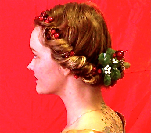 Holiday Hair series: A very merry hair-y wreath